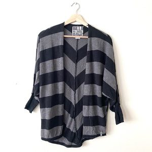Billabong Black & Gray Open Front Lightweight Cardigan Sweater Women’s Size M